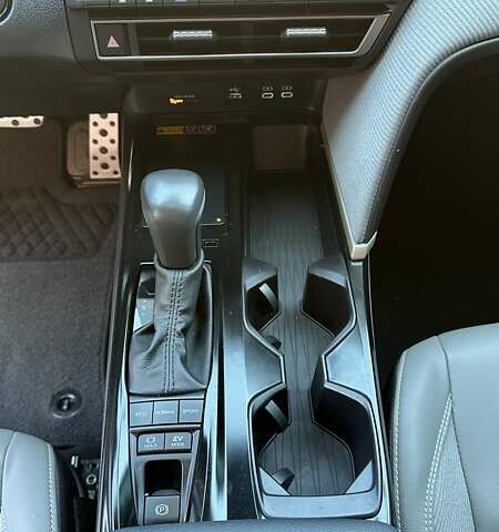 Серый Тойота Камри, объемом двигателя 2.49 л и пробегом 105 тыс. км за 35000 $, фото 17 на Automoto.ua