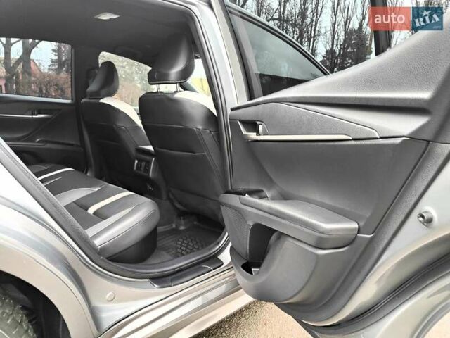 Серый Тойота Камри, объемом двигателя 2.5 л и пробегом 21 тыс. км за 39990 $, фото 40 на Automoto.ua