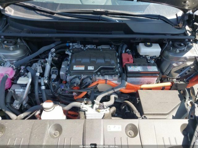 Серый Тойота Камри, объемом двигателя 0 л и пробегом 26 тыс. км за 13500 $, фото 8 на Automoto.ua