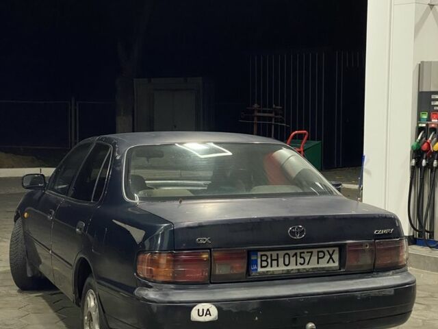 Синій Тойота Камрі, об'ємом двигуна 3 л та пробігом 372 тис. км за 2000 $, фото 1 на Automoto.ua