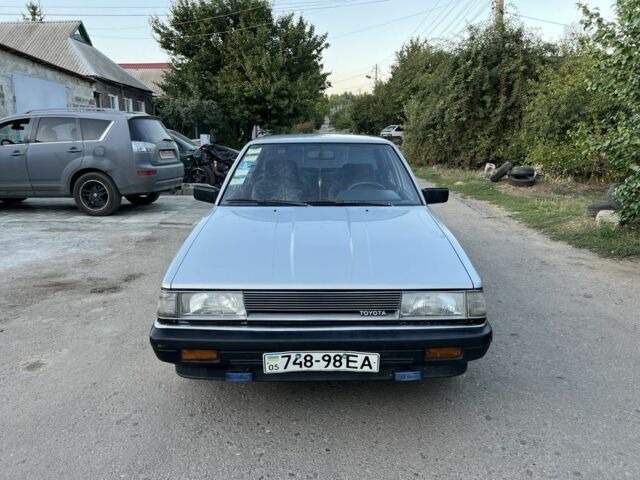 Синій Тойота Камрі, об'ємом двигуна 1.8 л та пробігом 750 тис. км за 761 $, фото 1 на Automoto.ua