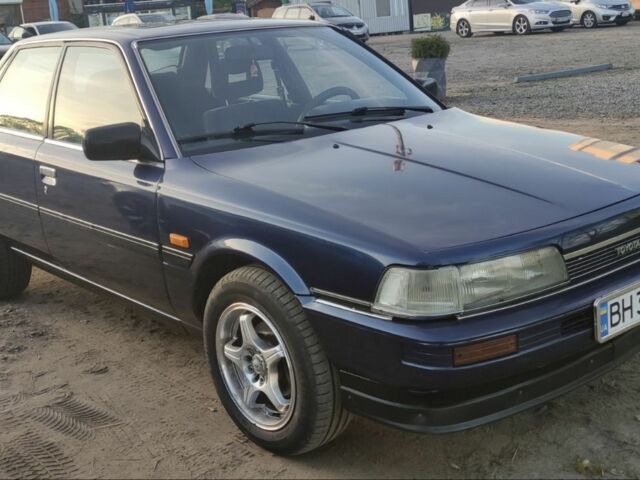 Синий Тойота Камри, объемом двигателя 2 л и пробегом 360 тыс. км за 1850 $, фото 3 на Automoto.ua