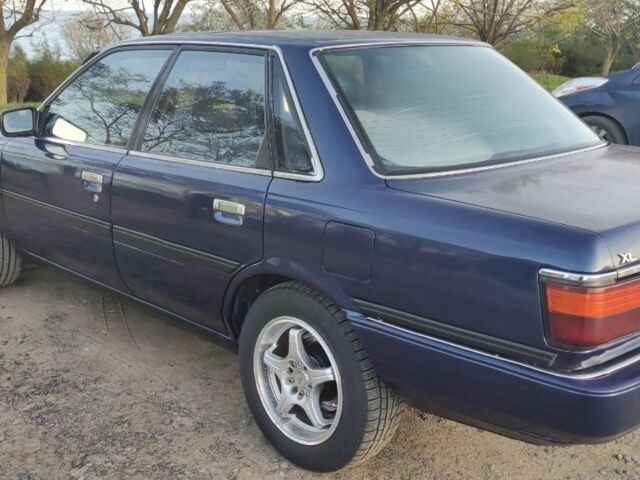 Синий Тойота Камри, объемом двигателя 2 л и пробегом 360 тыс. км за 1850 $, фото 4 на Automoto.ua