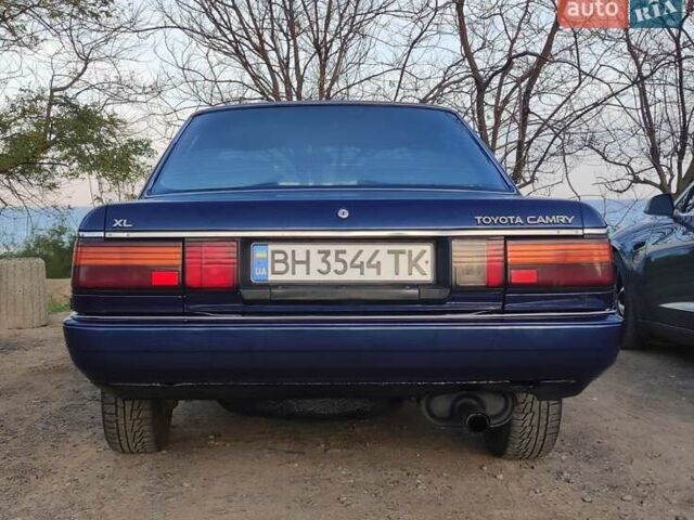 Синий Тойота Камри, объемом двигателя 2 л и пробегом 380 тыс. км за 1800 $, фото 4 на Automoto.ua
