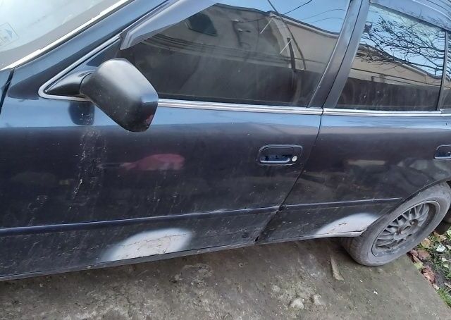 Синий Тойота Камри, объемом двигателя 2.2 л и пробегом 646 тыс. км за 1500 $, фото 3 на Automoto.ua