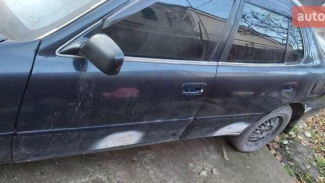 Синий Тойота Камри, объемом двигателя 2.2 л и пробегом 646 тыс. км за 1500 $, фото 2 на Automoto.ua