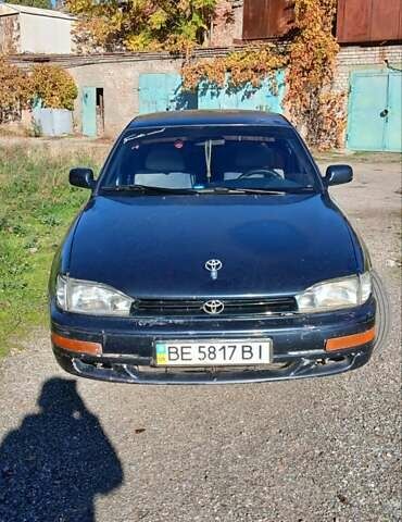 Синий Тойота Камри, объемом двигателя 2.2 л и пробегом 180 тыс. км за 2300 $, фото 5 на Automoto.ua