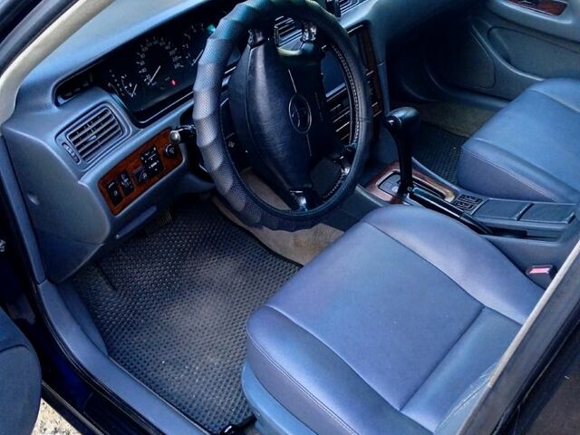 Синій Тойота Камрі, об'ємом двигуна 3 л та пробігом 200000 тис. км за 4000 $, фото 1 на Automoto.ua