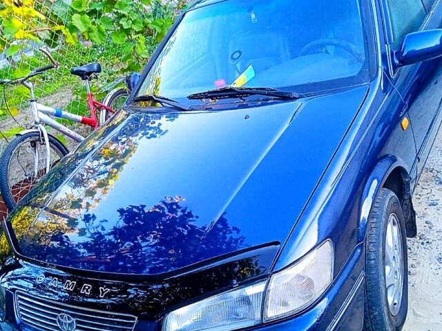 Синій Тойота Камрі, об'ємом двигуна 3 л та пробігом 200000 тис. км за 4000 $, фото 2 на Automoto.ua