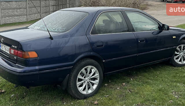 Синий Тойота Камри, объемом двигателя 3 л и пробегом 555 тыс. км за 3300 $, фото 6 на Automoto.ua