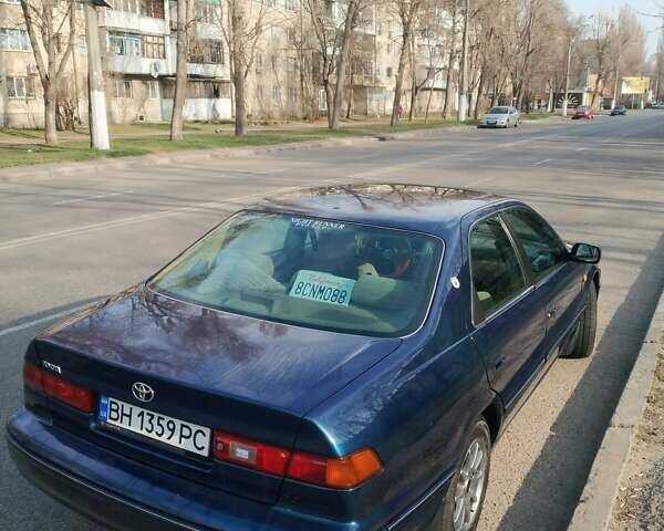 Синій Тойота Камрі, об'ємом двигуна 2.16 л та пробігом 500 тис. км за 4400 $, фото 1 на Automoto.ua