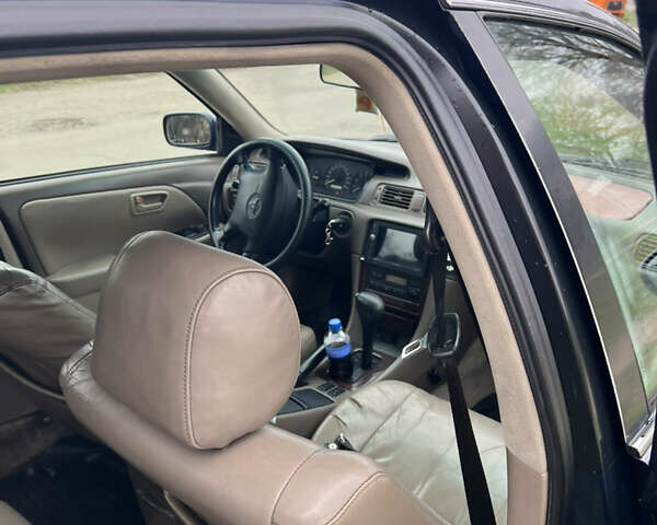 Синий Тойота Камри, объемом двигателя 3 л и пробегом 555 тыс. км за 3300 $, фото 10 на Automoto.ua