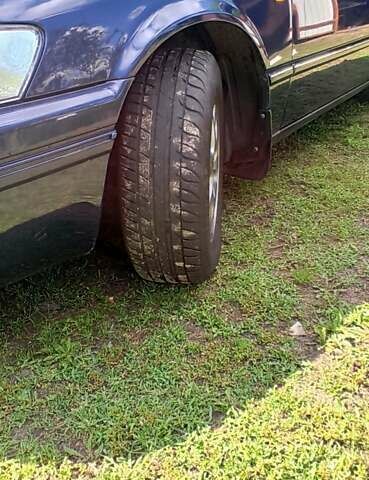 Синий Тойота Камри, объемом двигателя 2.16 л и пробегом 366 тыс. км за 4100 $, фото 3 на Automoto.ua