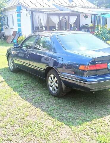 Синий Тойота Камри, объемом двигателя 2.16 л и пробегом 366 тыс. км за 4100 $, фото 5 на Automoto.ua