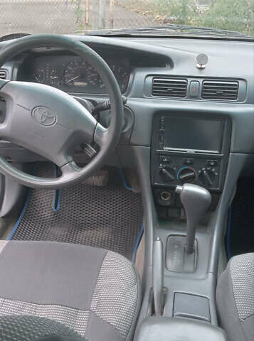 Синий Тойота Камри, объемом двигателя 2.2 л и пробегом 300 тыс. км за 2700 $, фото 12 на Automoto.ua