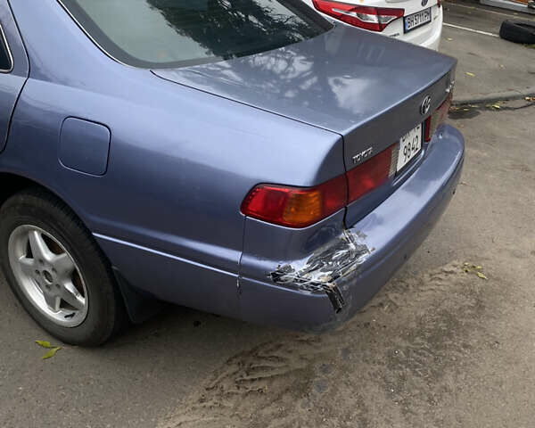 Синий Тойота Камри, объемом двигателя 2.2 л и пробегом 300 тыс. км за 2700 $, фото 3 на Automoto.ua