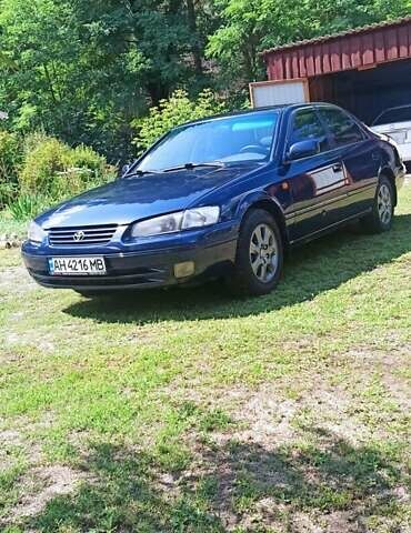 Синий Тойота Камри, объемом двигателя 2.16 л и пробегом 366 тыс. км за 4100 $, фото 11 на Automoto.ua