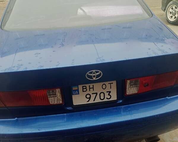 Синий Тойота Камри, объемом двигателя 2.16 л и пробегом 248 тыс. км за 3300 $, фото 2 на Automoto.ua