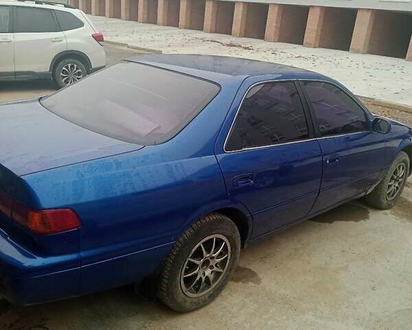 Синий Тойота Камри, объемом двигателя 2.16 л и пробегом 248 тыс. км за 3300 $, фото 8 на Automoto.ua