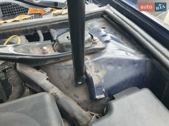 Синій Тойота Камрі, об'ємом двигуна 2.36 л та пробігом 300 тис. км за 5300 $, фото 17 на Automoto.ua