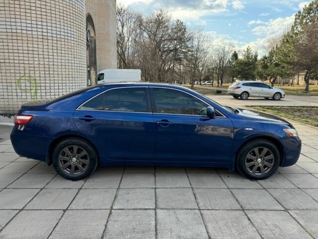 Синий Тойота Камри, объемом двигателя 2.4 л и пробегом 325 тыс. км за 6300 $, фото 2 на Automoto.ua