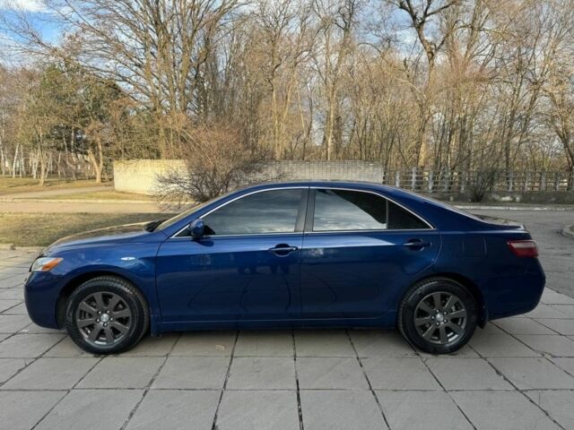 Синий Тойота Камри, объемом двигателя 2.4 л и пробегом 325 тыс. км за 6300 $, фото 5 на Automoto.ua