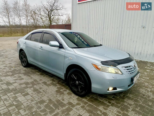 Синий Тойота Камри, объемом двигателя 3.46 л и пробегом 260 тыс. км за 7900 $, фото 7 на Automoto.ua