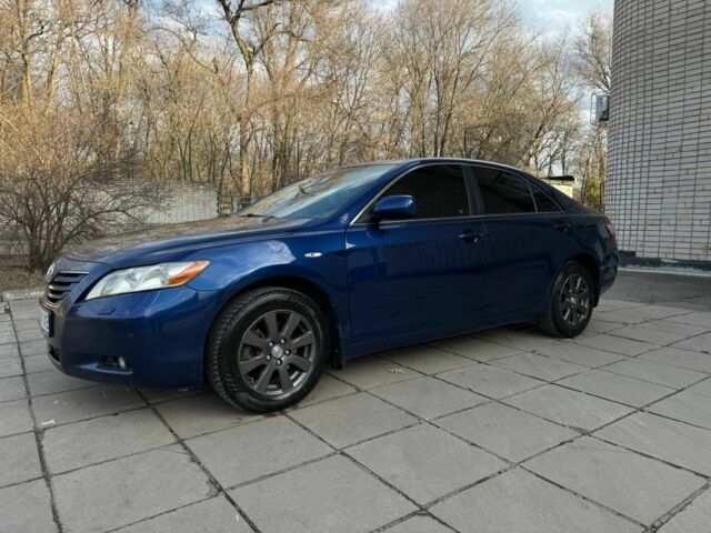 Синий Тойота Камри, объемом двигателя 2.4 л и пробегом 325 тыс. км за 6300 $, фото 6 на Automoto.ua