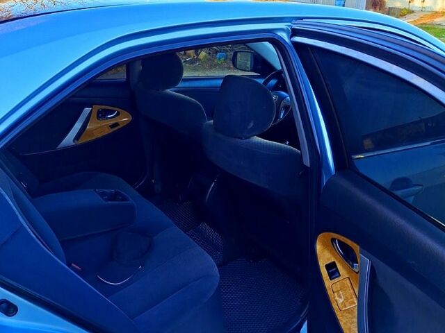 Синий Тойота Камри, объемом двигателя 2.4 л и пробегом 247 тыс. км за 7000 $, фото 7 на Automoto.ua