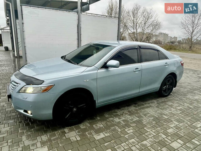 Синий Тойота Камри, объемом двигателя 3.46 л и пробегом 260 тыс. км за 7900 $, фото 3 на Automoto.ua