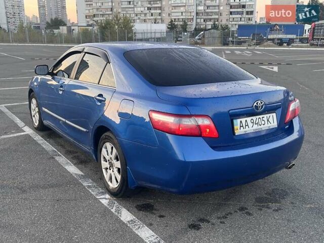 Синий Тойота Камри, объемом двигателя 2.4 л и пробегом 296 тыс. км за 7900 $, фото 7 на Automoto.ua