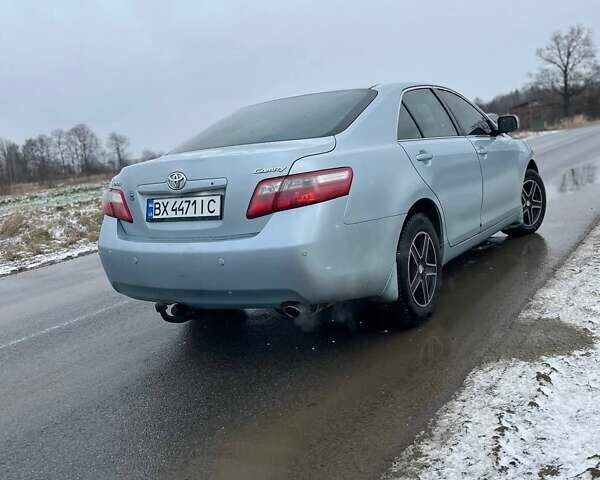 Синій Тойота Камрі, об'ємом двигуна 2.36 л та пробігом 280 тис. км за 7320 $, фото 8 на Automoto.ua