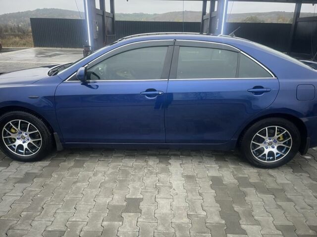 Синий Тойота Камри, объемом двигателя 3.5 л и пробегом 350 тыс. км за 7200 $, фото 4 на Automoto.ua