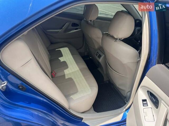 Синий Тойота Камри, объемом двигателя 2.4 л и пробегом 296 тыс. км за 7900 $, фото 15 на Automoto.ua