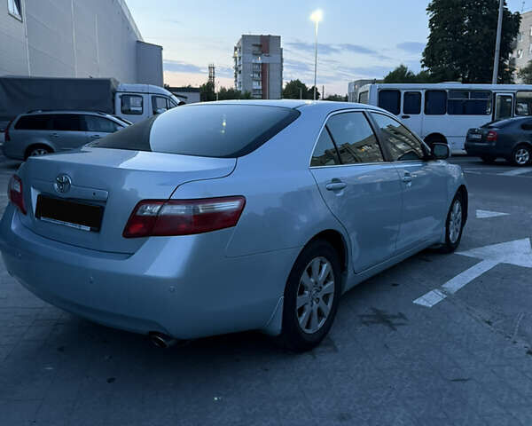 Синій Тойота Камрі, об'ємом двигуна 2.4 л та пробігом 240 тис. км за 8500 $, фото 7 на Automoto.ua