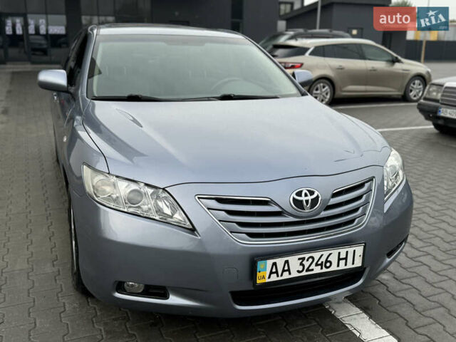 Синій Тойота Камрі, об'ємом двигуна 2.4 л та пробігом 106 тис. км за 9300 $, фото 4 на Automoto.ua