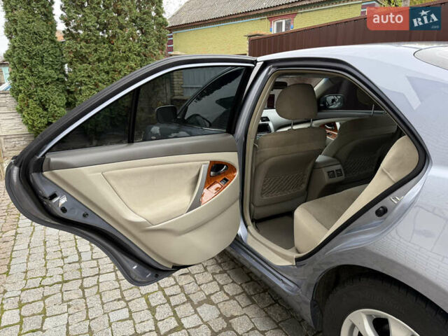 Синий Тойота Камри, объемом двигателя 2.4 л и пробегом 106 тыс. км за 9999 $, фото 31 на Automoto.ua