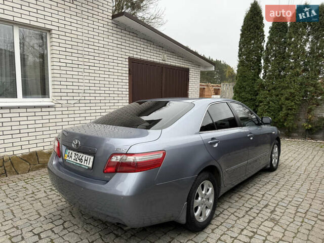 Синий Тойота Камри, объемом двигателя 2.4 л и пробегом 106 тыс. км за 9999 $, фото 10 на Automoto.ua