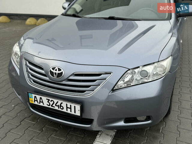 Синій Тойота Камрі, об'ємом двигуна 2.4 л та пробігом 106 тис. км за 9300 $, фото 13 на Automoto.ua