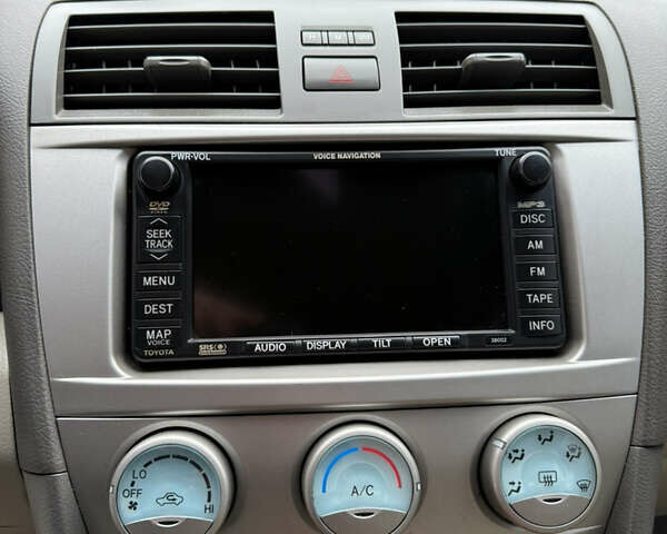 Синий Тойота Камри, объемом двигателя 2.4 л и пробегом 106 тыс. км за 9999 $, фото 28 на Automoto.ua