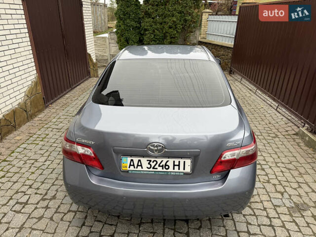 Синий Тойота Камри, объемом двигателя 2.4 л и пробегом 106 тыс. км за 9999 $, фото 15 на Automoto.ua