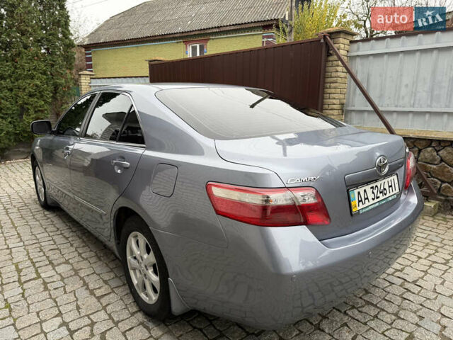 Синий Тойота Камри, объемом двигателя 2.4 л и пробегом 106 тыс. км за 9999 $, фото 17 на Automoto.ua