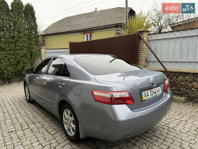 Синий Тойота Камри, объемом двигателя 2.4 л и пробегом 106 тыс. км за 9999 $, фото 16 на Automoto.ua