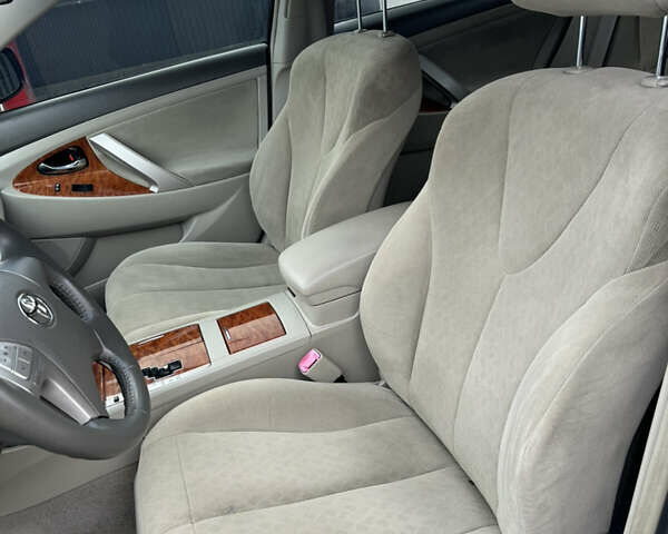 Синій Тойота Камрі, об'ємом двигуна 2.4 л та пробігом 106 тис. км за 9300 $, фото 17 на Automoto.ua