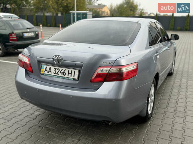 Синій Тойота Камрі, об'ємом двигуна 2.4 л та пробігом 106 тис. км за 9300 $, фото 9 на Automoto.ua