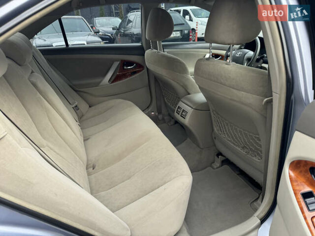 Синій Тойота Камрі, об'ємом двигуна 2.4 л та пробігом 106 тис. км за 9300 $, фото 32 на Automoto.ua