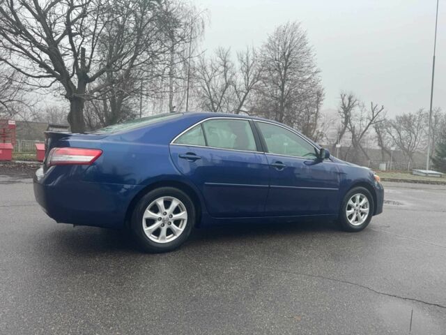 Синий Тойота Камри, объемом двигателя 2.5 л и пробегом 126 тыс. км за 8900 $, фото 8 на Automoto.ua