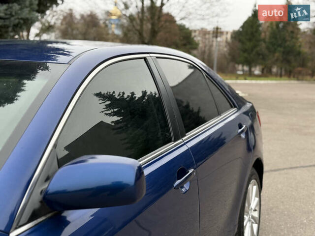 Синій Тойота Камрі, об'ємом двигуна 2.5 л та пробігом 205 тис. км за 8800 $, фото 7 на Automoto.ua