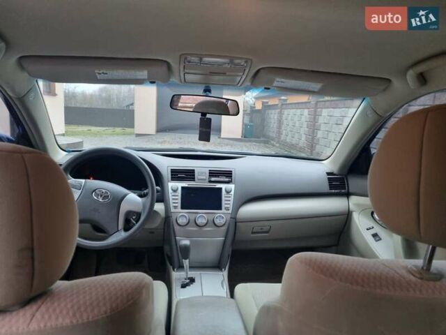 Синій Тойота Камрі, об'ємом двигуна 2.5 л та пробігом 232 тис. км за 9200 $, фото 20 на Automoto.ua