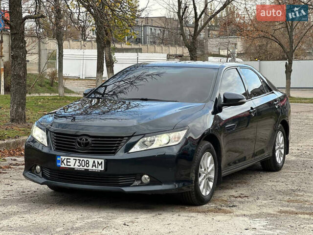 Синій Тойота Камрі, об'ємом двигуна 2.5 л та пробігом 183 тис. км за 11700 $, фото 2 на Automoto.ua